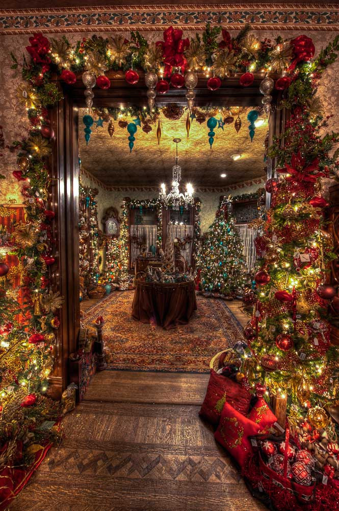 Christmas at the Caswell House
