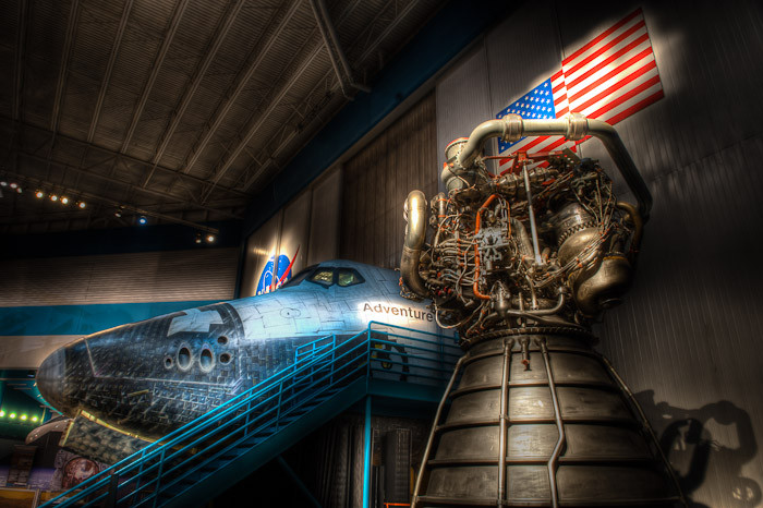 Orbiter Cabin and SSME, Space Center Houston