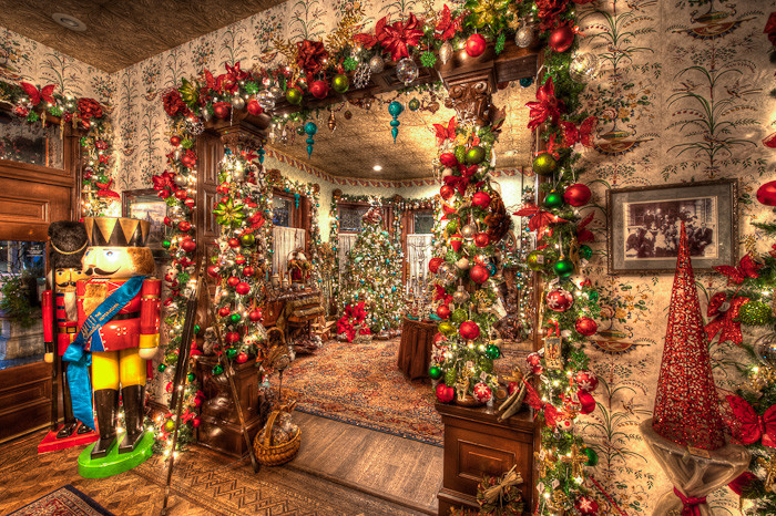 Christmas at the Caswell House - Entrance Hall