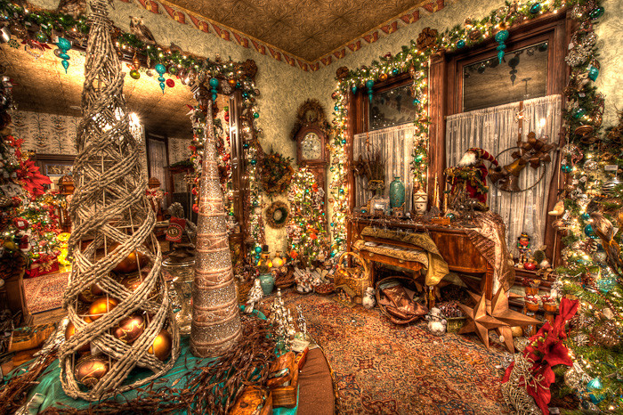 Christmas at the Caswell House - Front Room