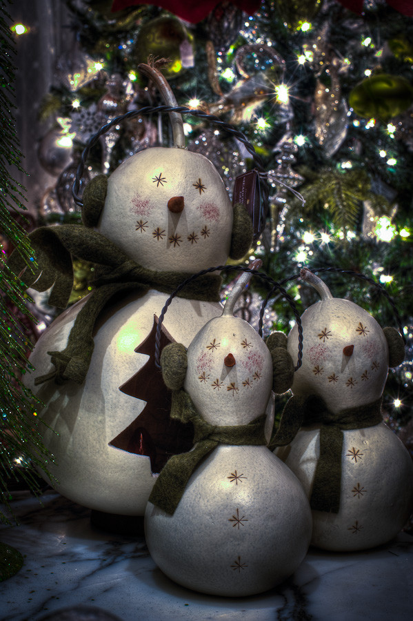 Christmas at the Caswell House - Frosty Snowmen