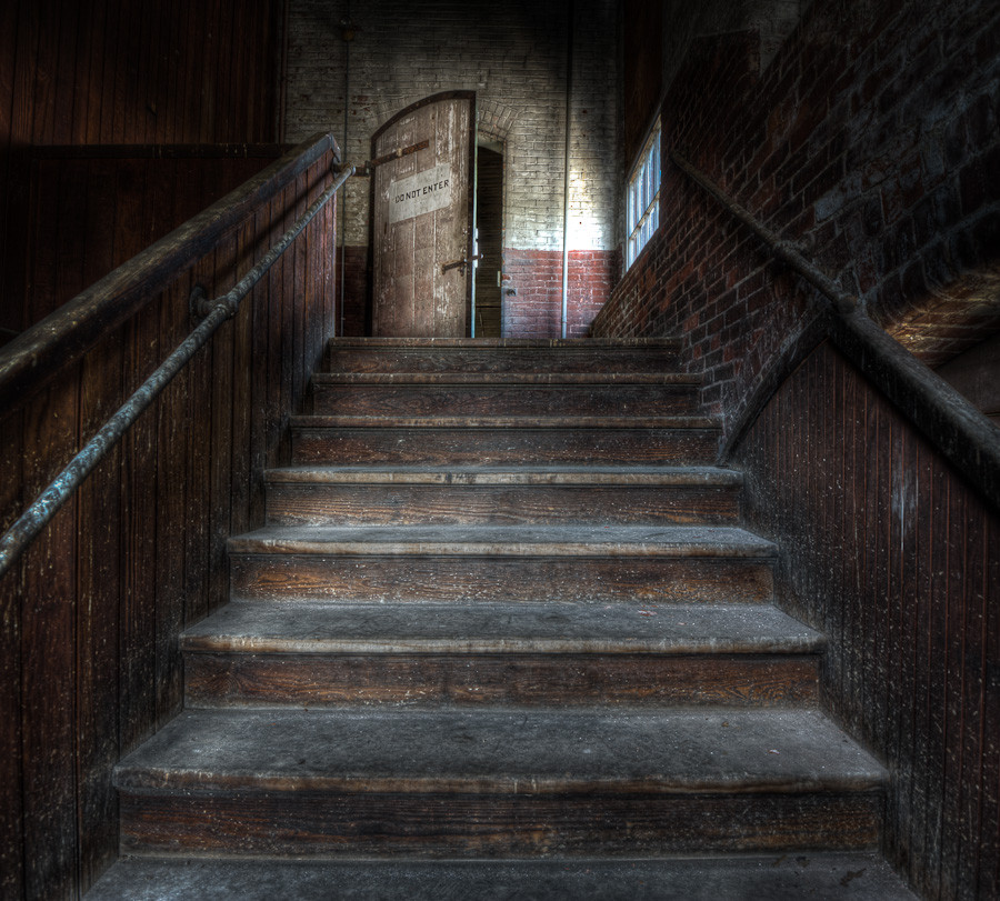 HDR Tennis - Stair Whispering