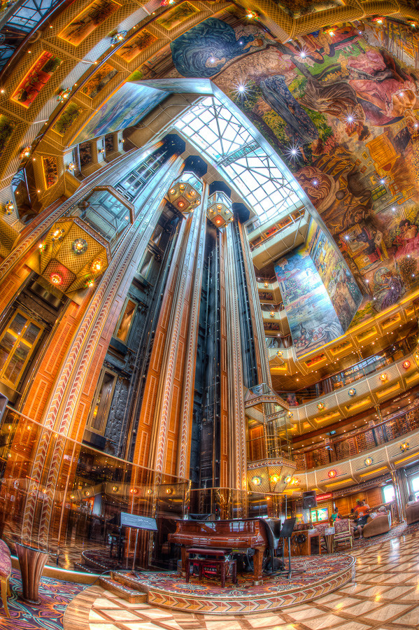 Lobby Atrium, Carnival Conquest