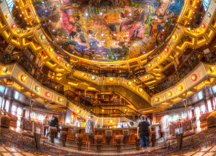 Lobby Bar, Carnival Conquest