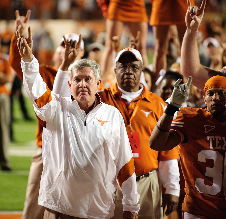 Mack Brown Salutes the Band